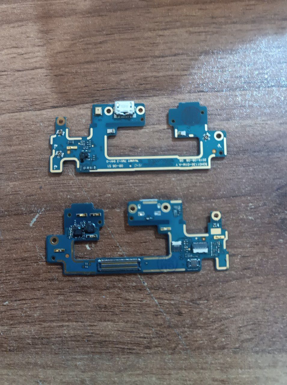 برد شارژ اچ تی سی آ9 bord charge htc one A9